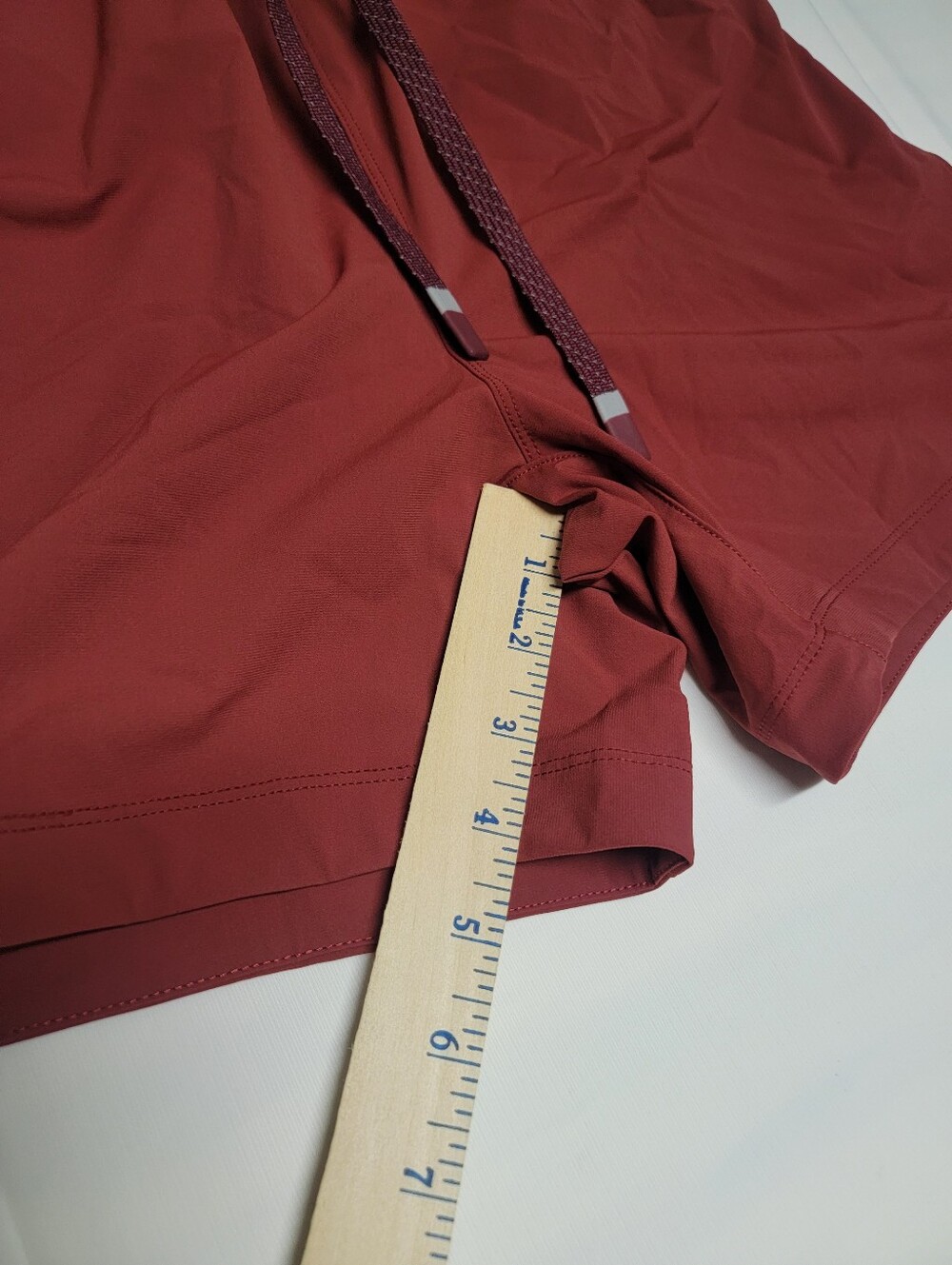 Fabletics Men's O2 Run Training Shorts - Picture 10 of 12